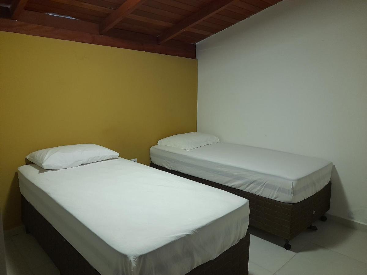 Casa 2 Quartos บอมบินญัส ภายนอก รูปภาพ